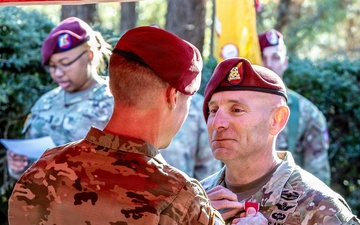 Command Sgt. Maj. Journigan receives award before ceremony