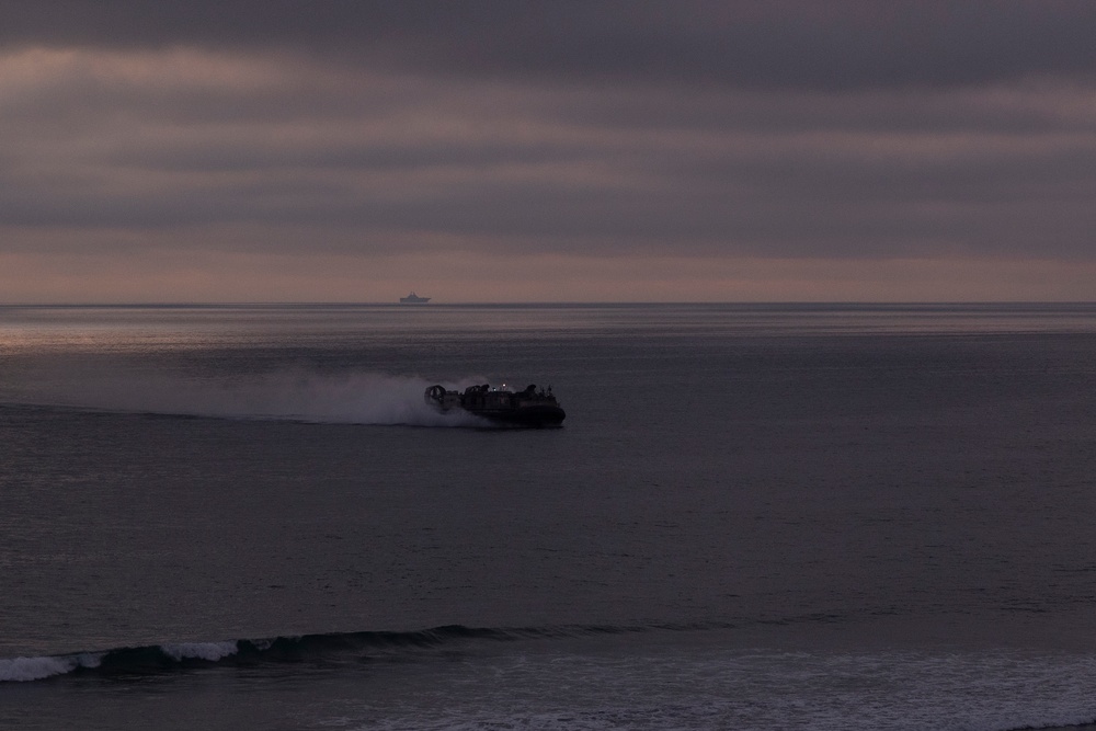 11th MEU Marines, Sailors Conduct Ship-To-Shore Movement