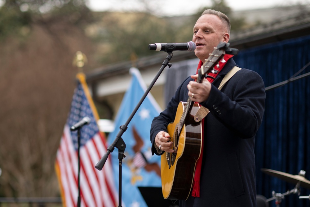 SW Hosts Pentagon Christmas Worship Service