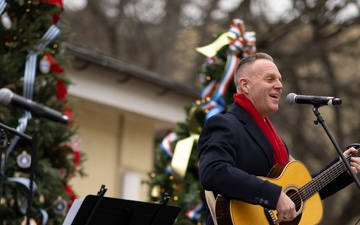 SW Hosts Pentagon Christmas Worship Service
