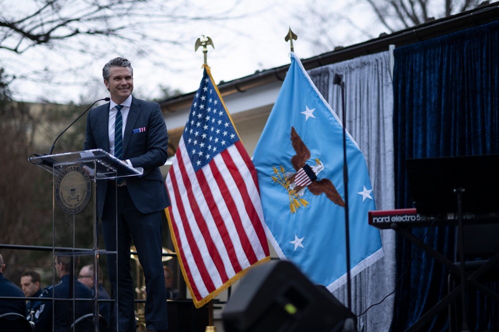 SW Hosts Pentagon Christmas Worship Service