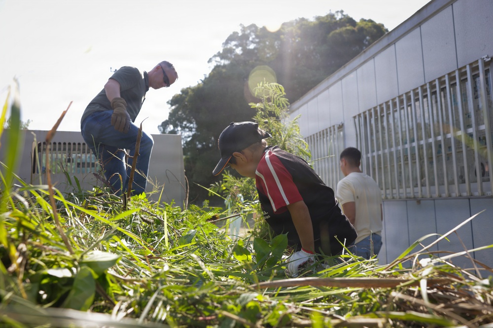 UDP Marines River Clean-Up Alongside Local Community