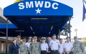 Naval Surface and Mine Warfighting Development Center hosts Norwegian Navy Captain in warfighting exchange.