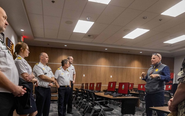 SMWDC hosts members of the Royal Norwegian Navy