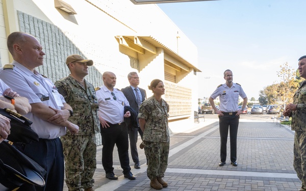 SMWDC hosts members of the Royal Norwegian Navy
