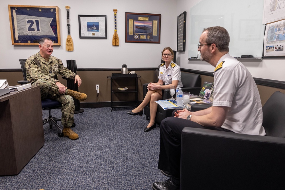 SMWDC hosts members of the Royal Norwegian Navy