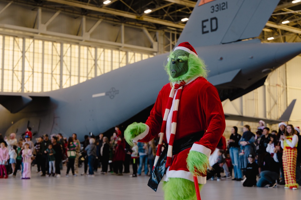 Edwards hosts children's holiday party