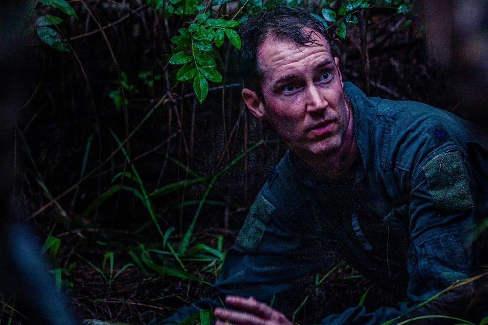 15th Operational Support Squadron conducts aircrew Survival, Evasion, Resistance, Escape training.