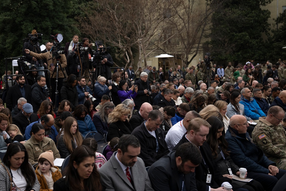 SW Hosts Pentagon Christmas Worship Service