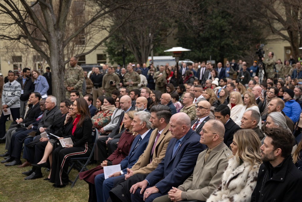 SW Hosts Pentagon Christmas Worship Service