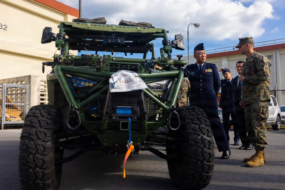 JASDF Southwestern Air Defense Forces commander tours MACG-18 operations