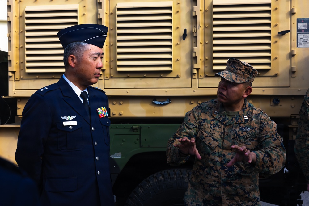 JASDF Southwestern Air Defense Forces commander tours MACG-18 operations