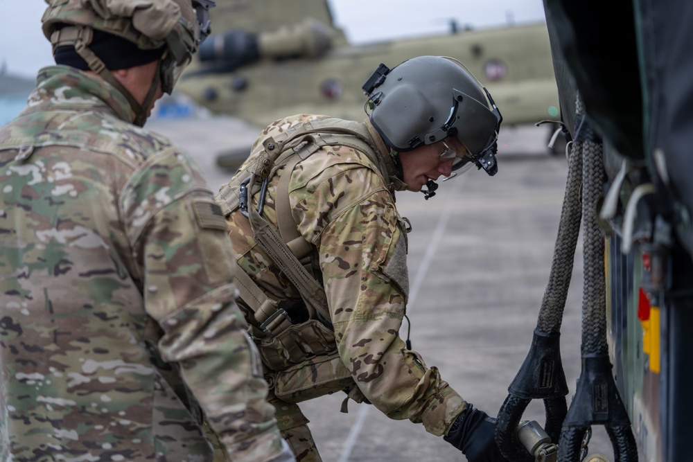 12th CAB Enhances Readiness with Sling-Load Training