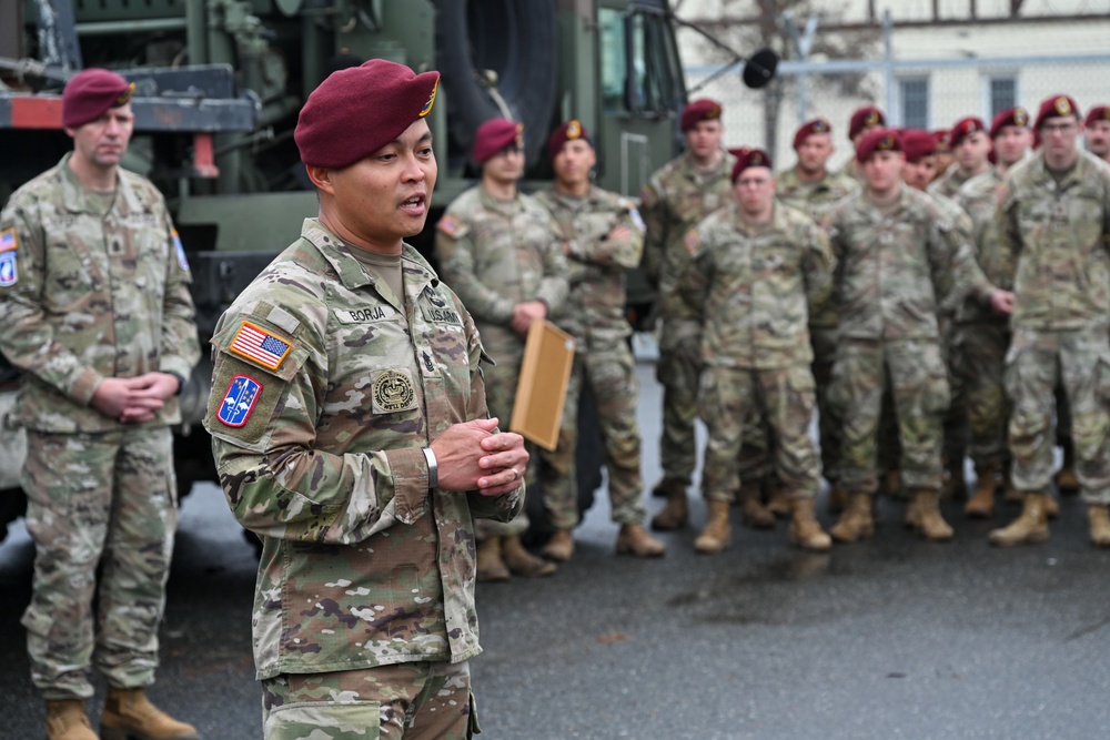 Sky Soldiers Recognize Heroes of the Week