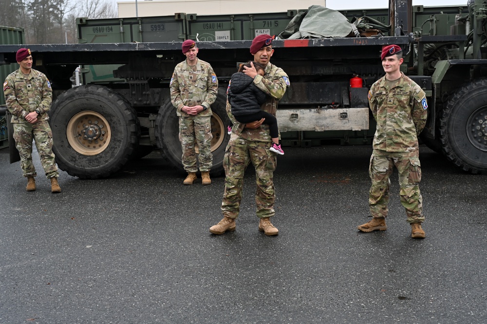 Sky Soldiers Recognize Heroes of the Week