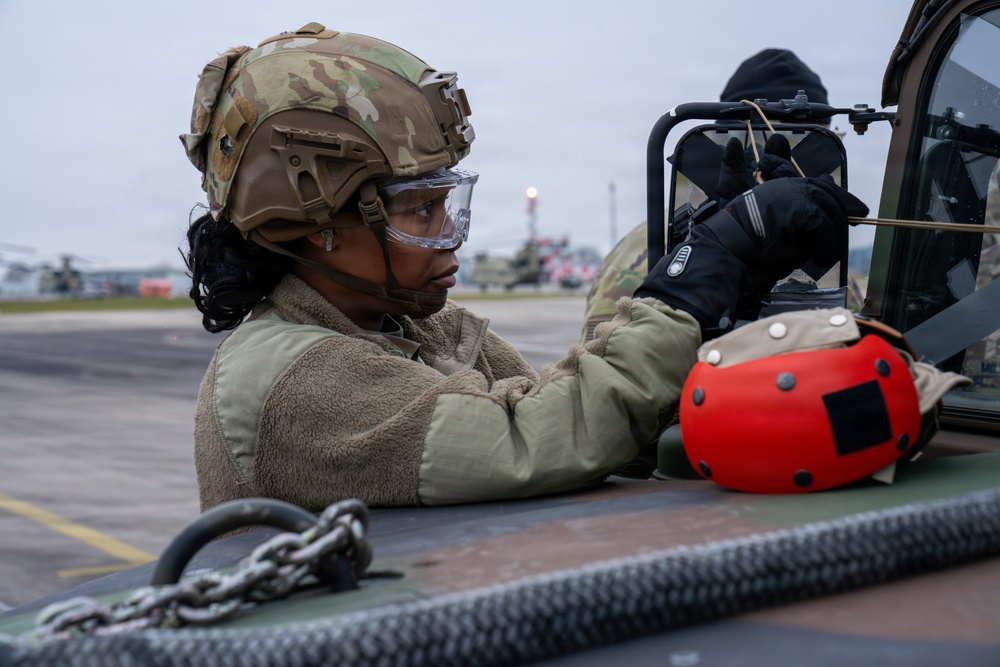 12th CAB Enhances Readiness with Sling-Load Training