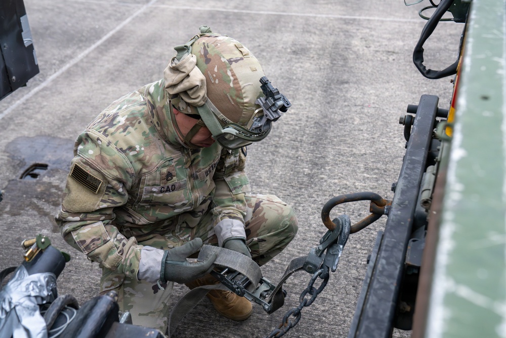 12th CAB Enhances Readiness with Sling-Load Training