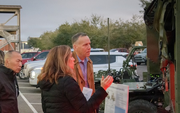 NIWC Atlantic Hosts Lt. Gen. Austin, USMC