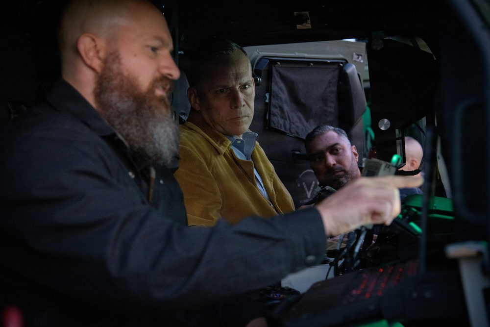 NIWC Atlantic Hosts Lt. Gen. Austin, USMC