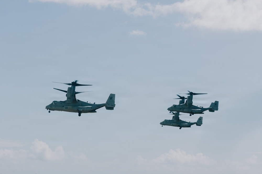 Commandant of Marine Corps, General Eric M. Smith, Visits 22nd MEU(SOC) In Puerto Rico