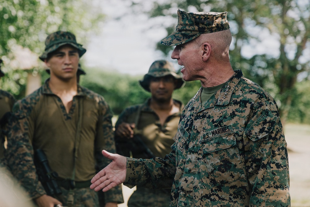 Commandant of Marine Corps, General Eric M. Smith, Visits 22nd MEU(SOC) In Puerto Rico