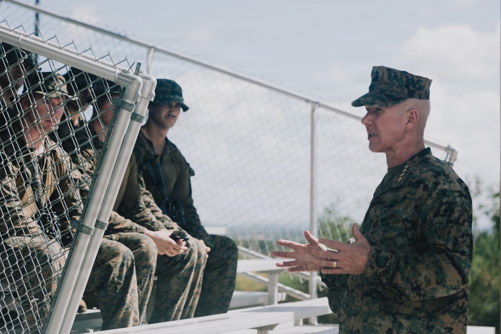 Commandant of Marine Corps, General Eric M. Smith, Visits 22nd MEU(SOC) In Puerto Rico