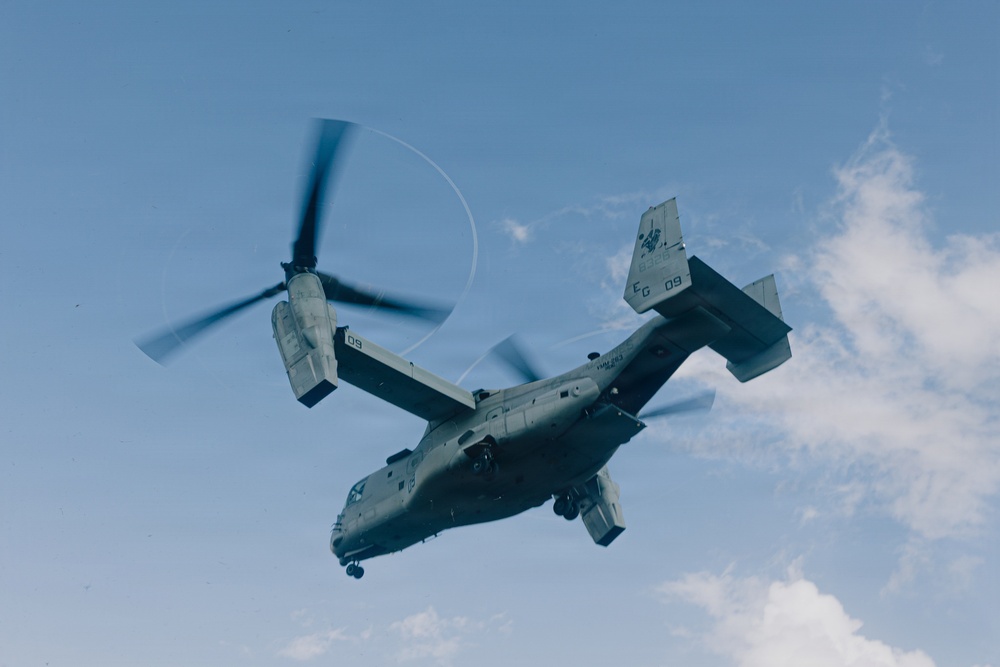 Commandant of Marine Corps, General Eric M. Smith, Visits 22nd MEU(SOC) In Puerto Rico