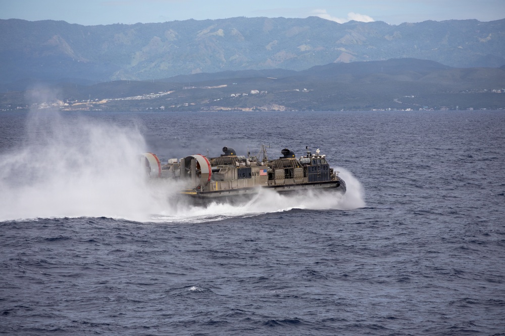 22nd MEU(SOC) | LCAC Operations Aboard USS San Antonio
