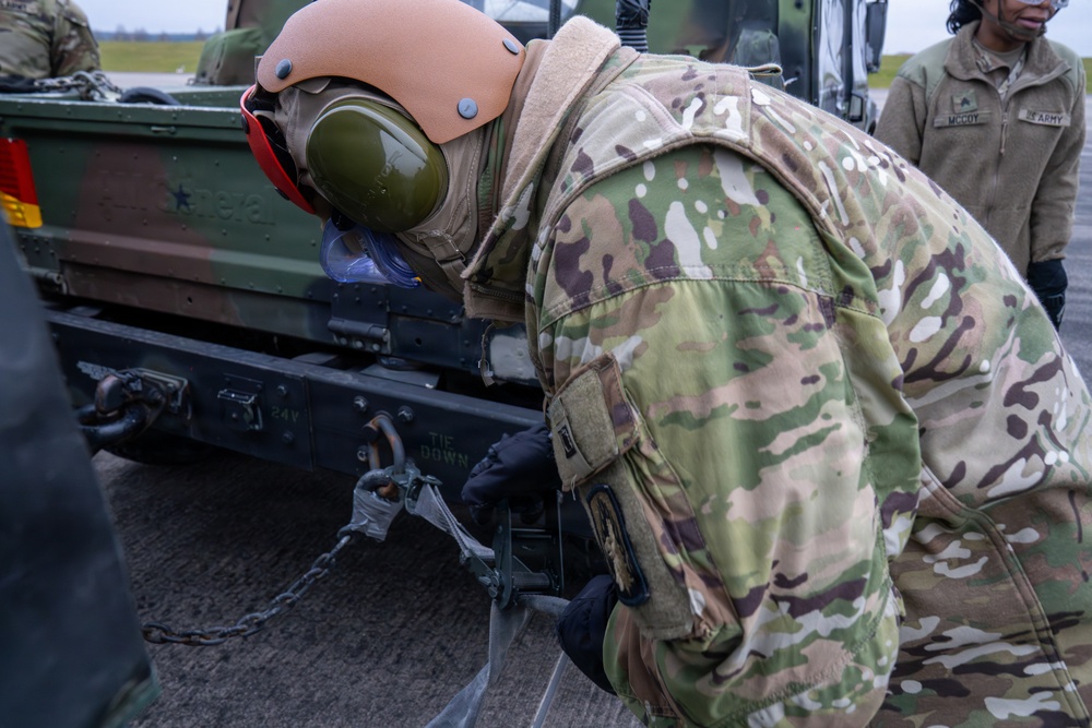 12th CAB Enhances Readiness with Sling-Load Training