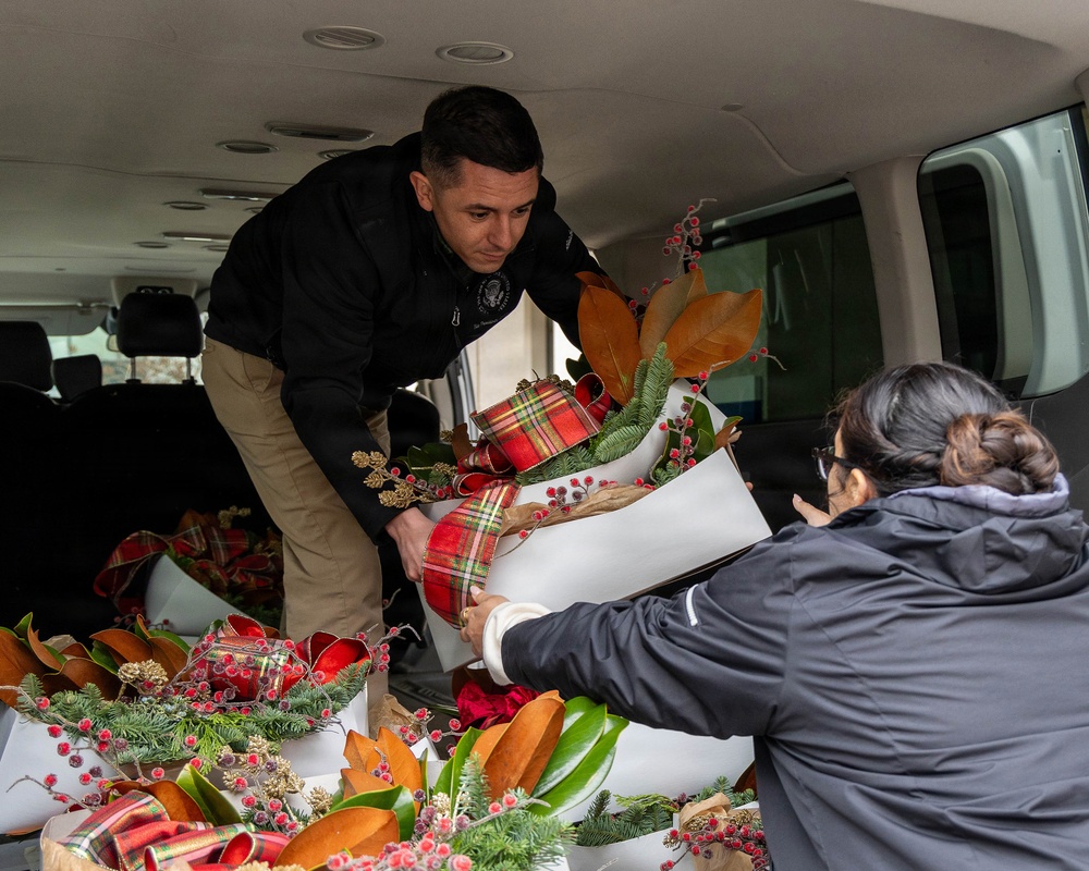 Vice President’s Residence donates wreaths to Walter Reed