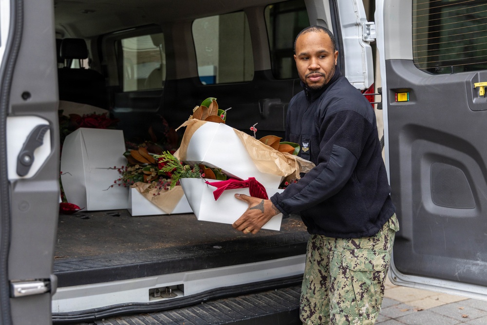Vice President’s Residence donates wreaths to Walter Reed