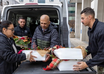 Vice President’s Residence donates wreaths to Walter Reed