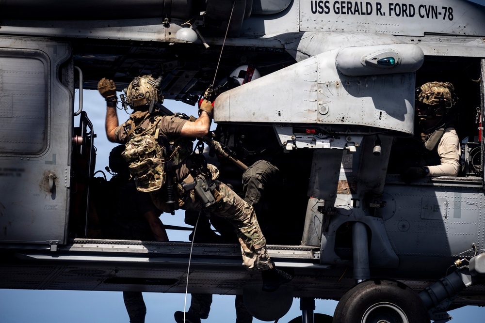 USS Gerald R. Ford (CVN 78) Vertical Hoist Exercise