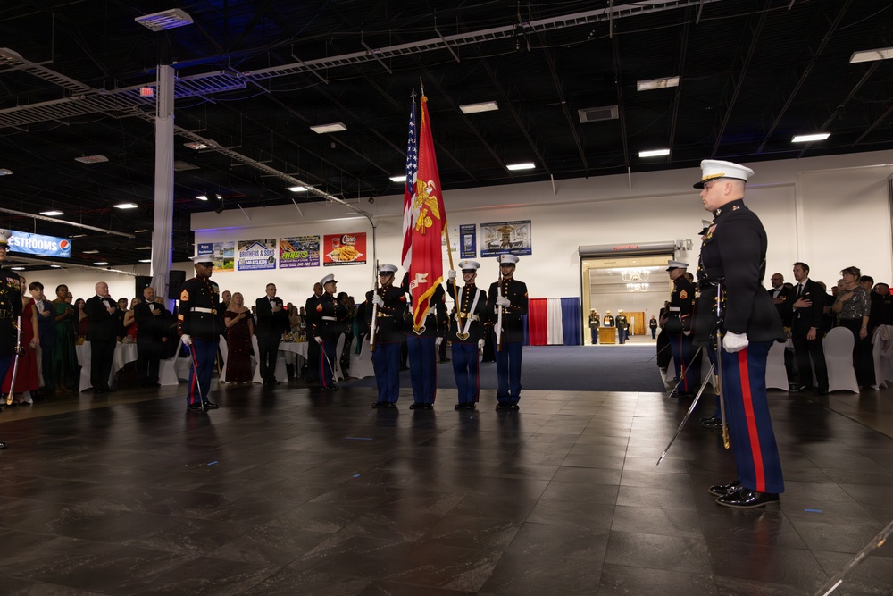 Marine Corps Systems Command Celebrates its 250th Marine Corps Birthday at the Annual Marine Corps Ball