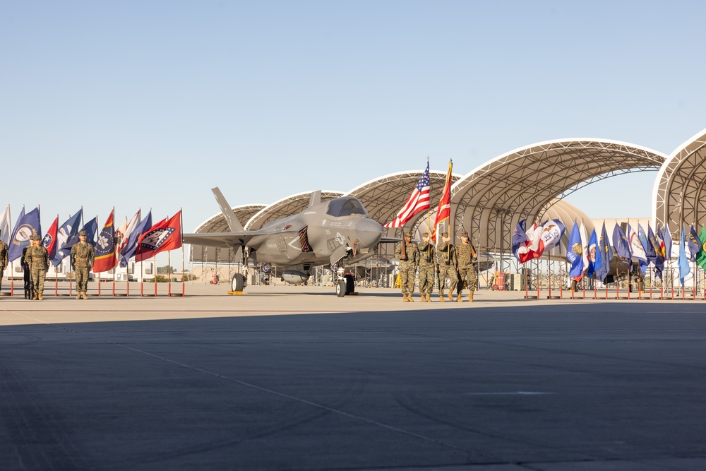 Marine Fighter Attack Squadron 211 Change of Command Ceremony