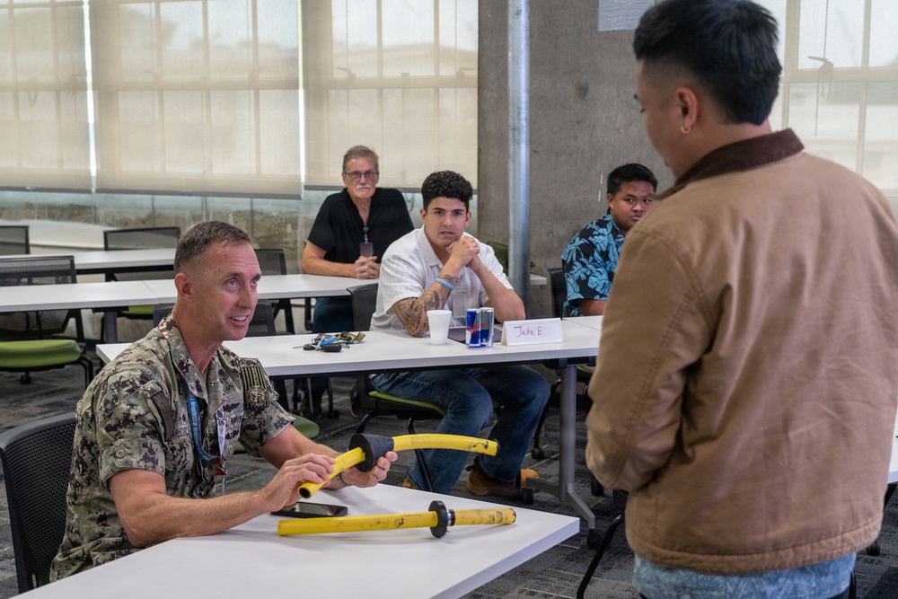 Engineering the Future – University of Hawai’I students find real-world experience at Pearl Harbor Naval Shipyard