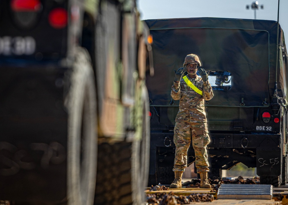 82nd CAB HHC Railhead Training