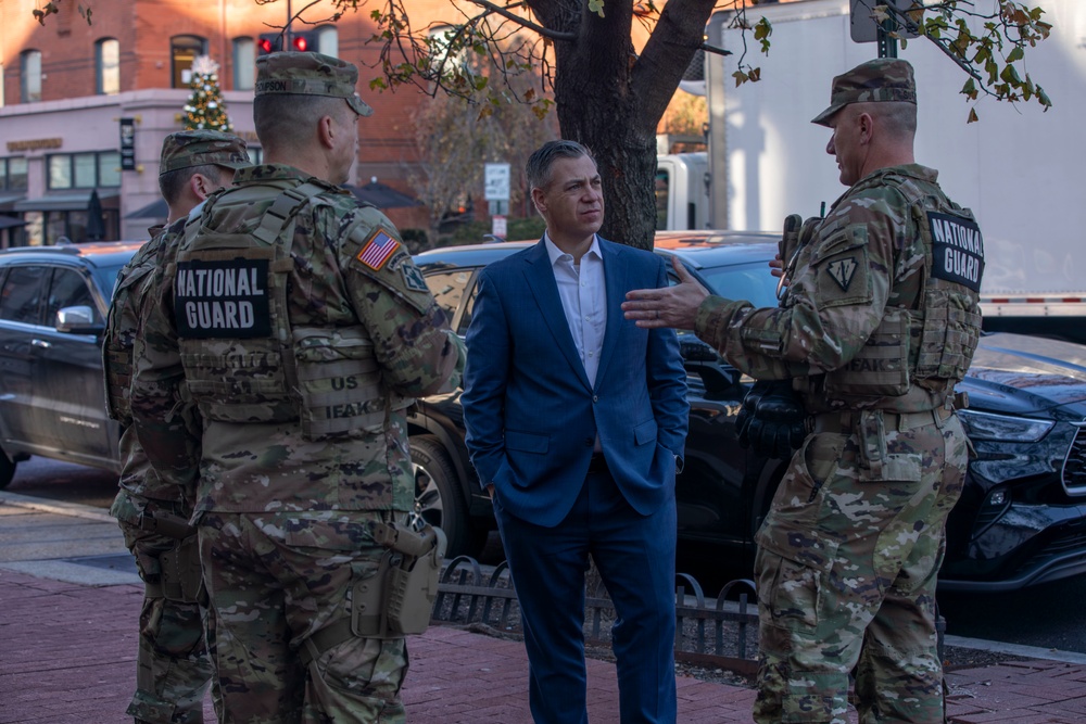 Indiana Senator Jim Banks Greets Guardsmen on Patrol in Washington, D.C.