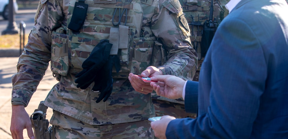Indiana Senator Jim Banks Greets Guardsmen on Patrol in Washington, D.C.