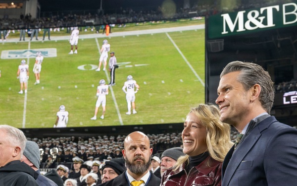 SECWAR Attends 126th ARMY-NAVY Game