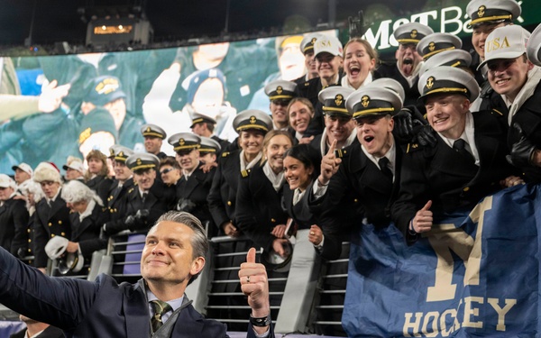 SECWAR Attends 126th ARMY-NAVY Game