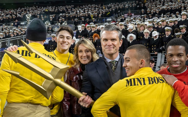 SECWAR Attends 126th ARMY-NAVY Game