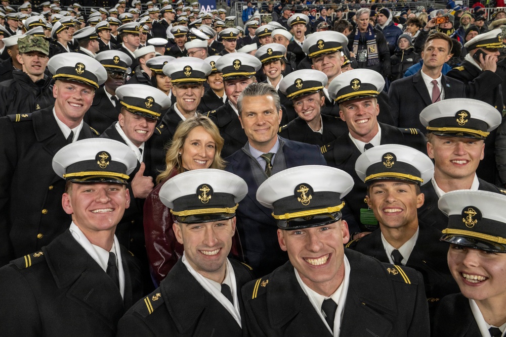 SECWAR Attends 126th ARMY-NAVY Game