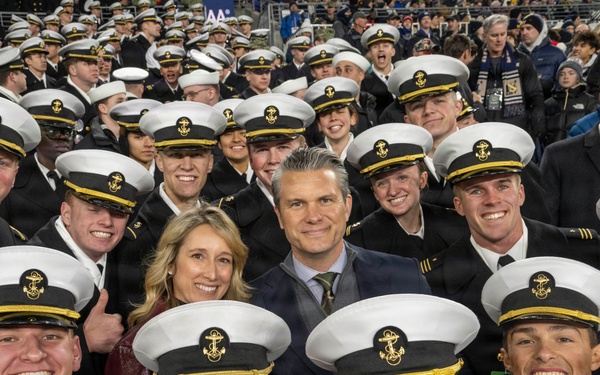 SECWAR Attends 126th ARMY-NAVY Game
