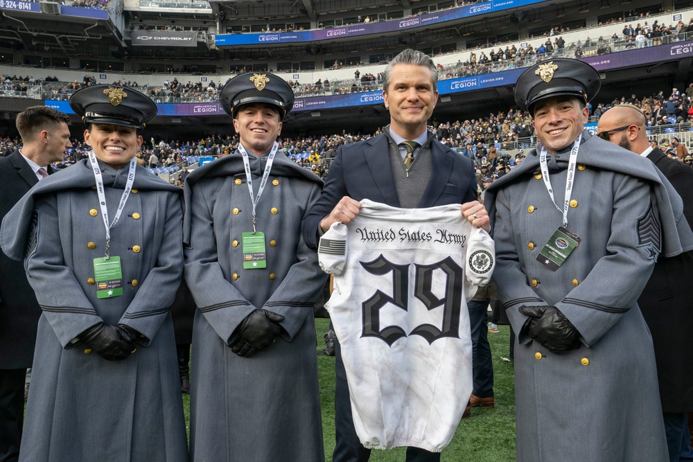 SECWAR Attends 126th ARMY-NAVY Game