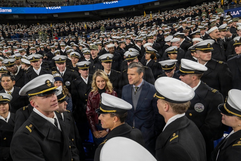 SECWAR Attends 126th ARMY-NAVY Game