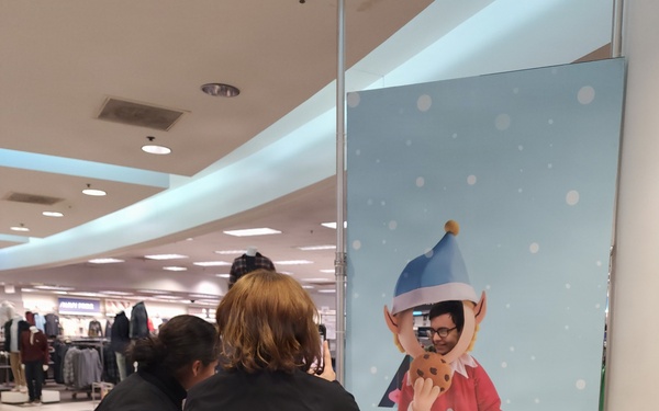 Game On: Sailors Unwind at NEX Great Lakes Ahead of Holiday Break