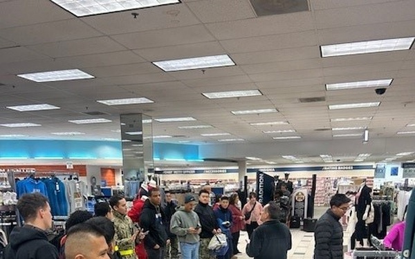 Game On: Sailors Unwind at NEX Great Lakes Ahead of Holiday Break