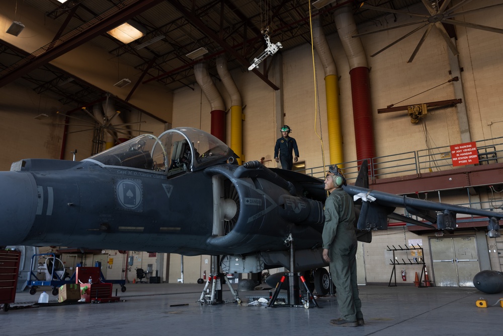 MCAS Yuma AV-8B Harrier II Taken Apart to be Sent to a Prominent National Museum