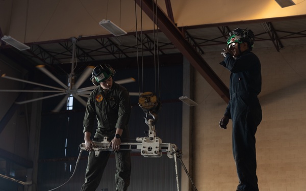 MCAS Yuma AV-8B Harrier II Taken Apart to be Sent to a Prominent National Museum
